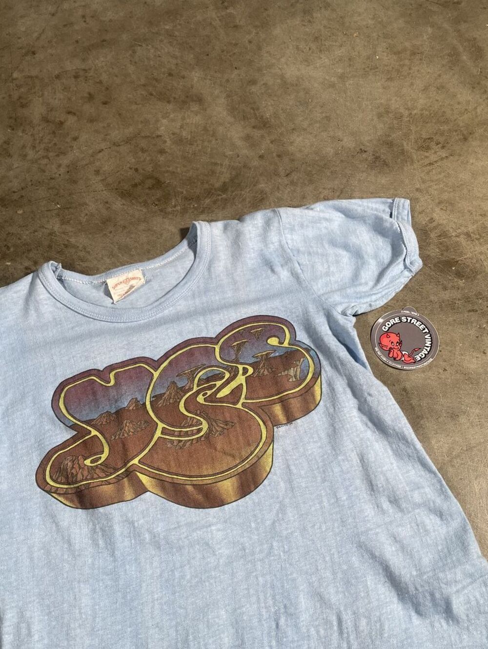 Vintage 70s Faded Blue YES Prog Rock Band Tee S 17x22